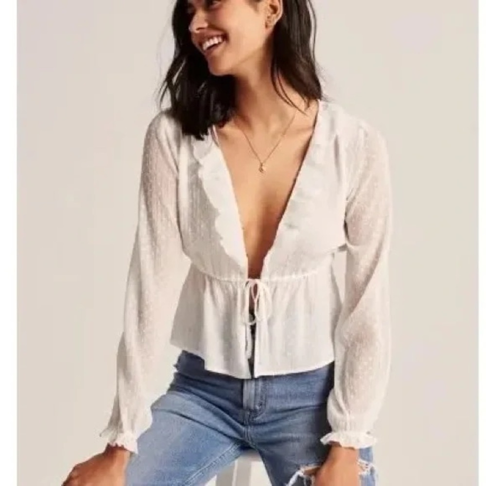 NWT Abercrombie & Fitch White Sheer Swiss Dot Blouse w/ Tie Front, Size Small